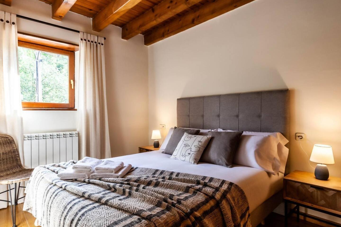 Espacioso Apartamento Con Jardin En Salardu Naut Aran 外观 照片